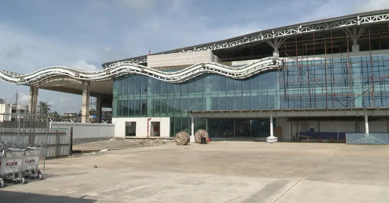 কক্সবাজার আন্তর্জাতিক বিমানবন্দরের কাজ চলমান